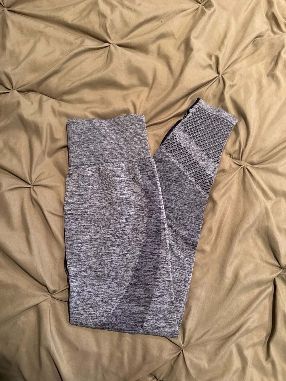 PINK Victoria's Secret Seamless High-Waist Mesh Workout Leggings in Heather Grey